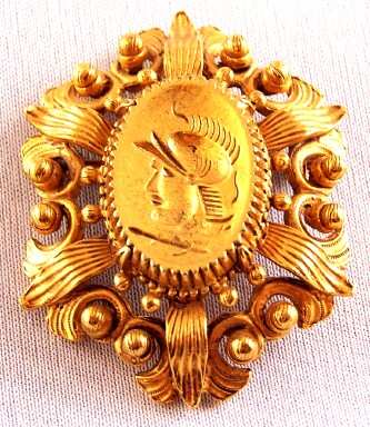 SJ99 Florenza goldtone Roman intaglio pin